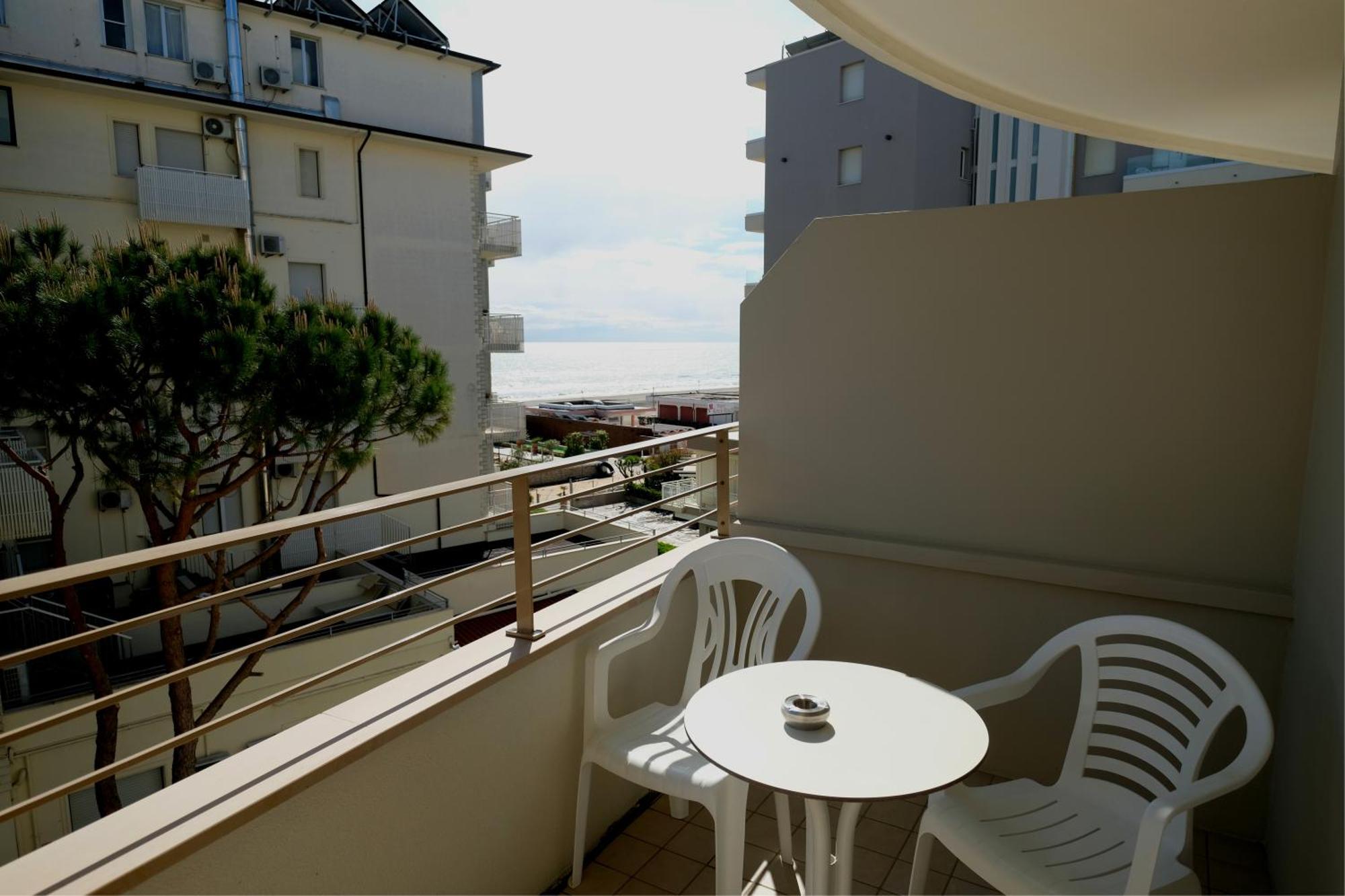 Hotel Solemare Milano Marittima Exterior photo